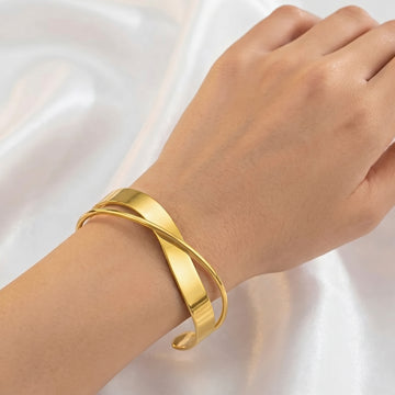 PRAO Bracelet Anti-Tarnish Golden Bangle (Adjustable Size)