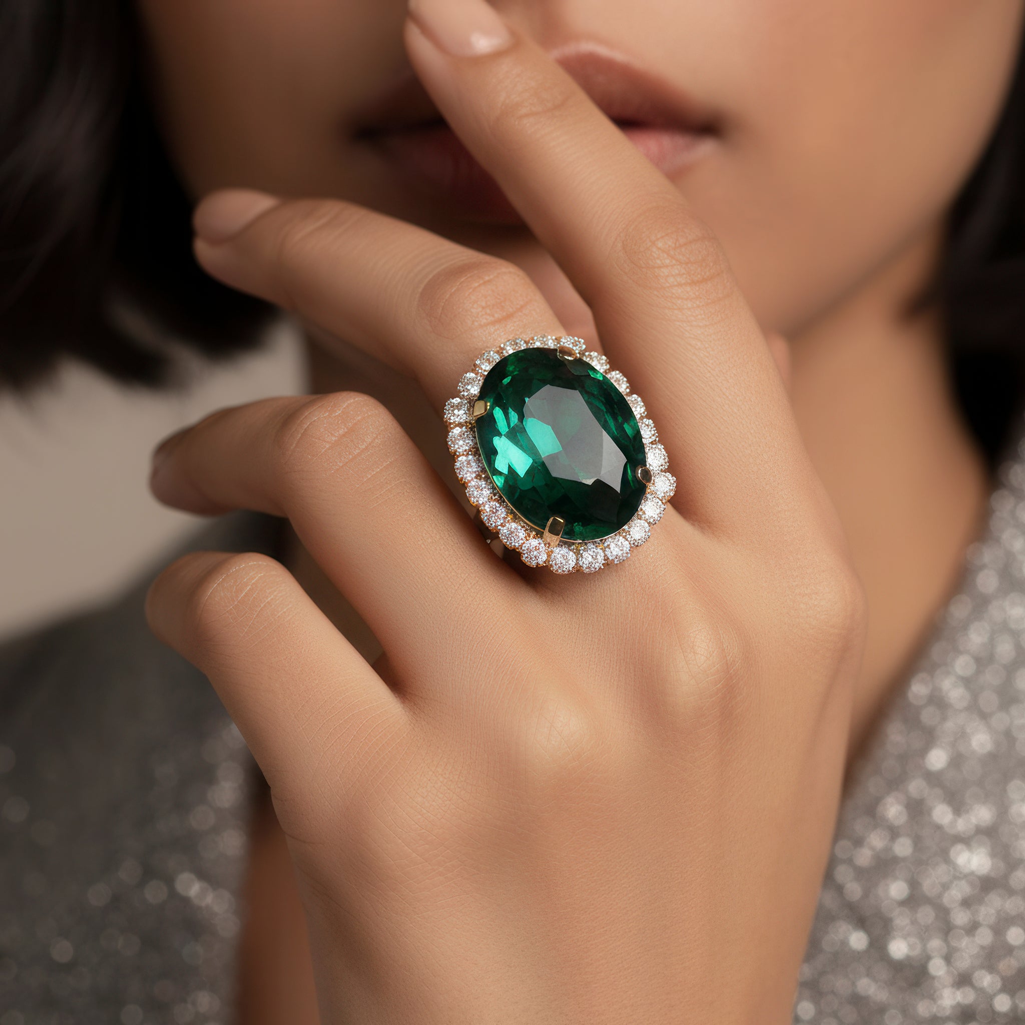 PRAO Anti-Tarnish Oval Crystal Cocktail Ring