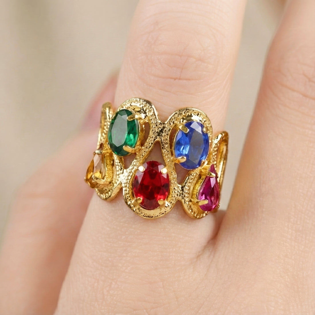 PRAO Ring Anti-Tarnish Wavy Crystals Band